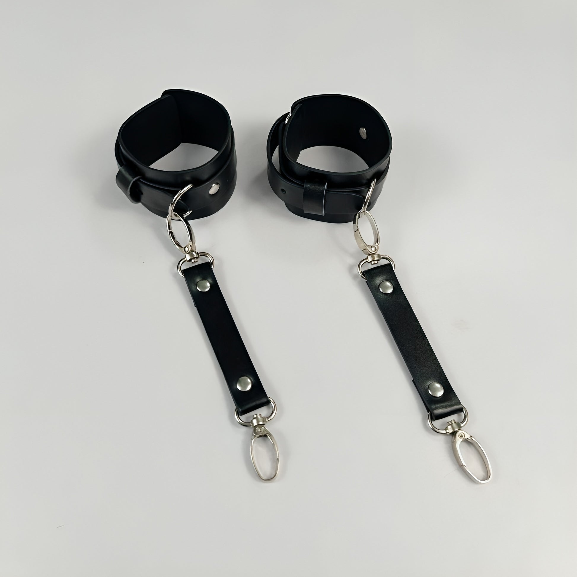 Handcuff Solid Premium Black